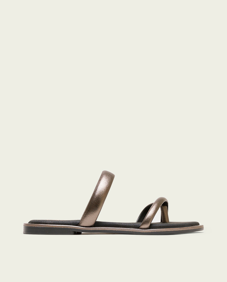 THONG FLAT SANDAL LEATHER PLOMBÉ CAMILA
