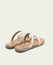 FLAT LEATHER SLAVE SANDALS CAMILA PLOMB
