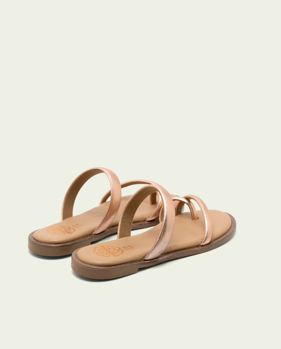 FLAT LEATHER SLAVE SANDALS CAMILA ROSÉ