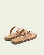 FLAT LEATHER SLAVE SANDALS CAMILA ROSÉ