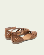 SANDALE PLATE EN CUIR ARIA TAUPE
