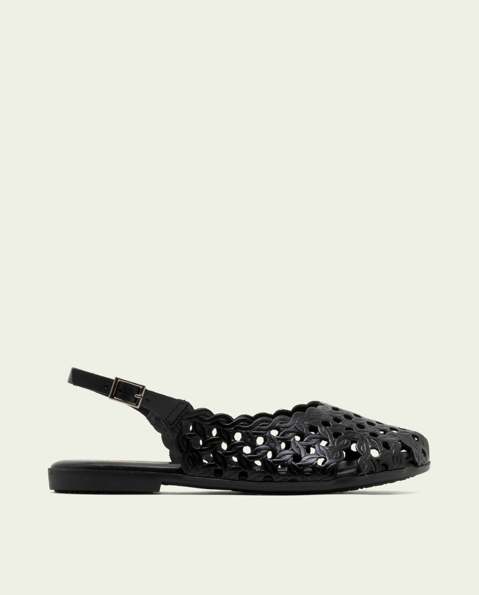 BLACK LEATHER FLAT SANDAL AGATE