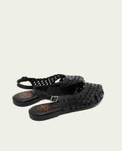 BLACK LEATHER FLAT SANDAL AGATE