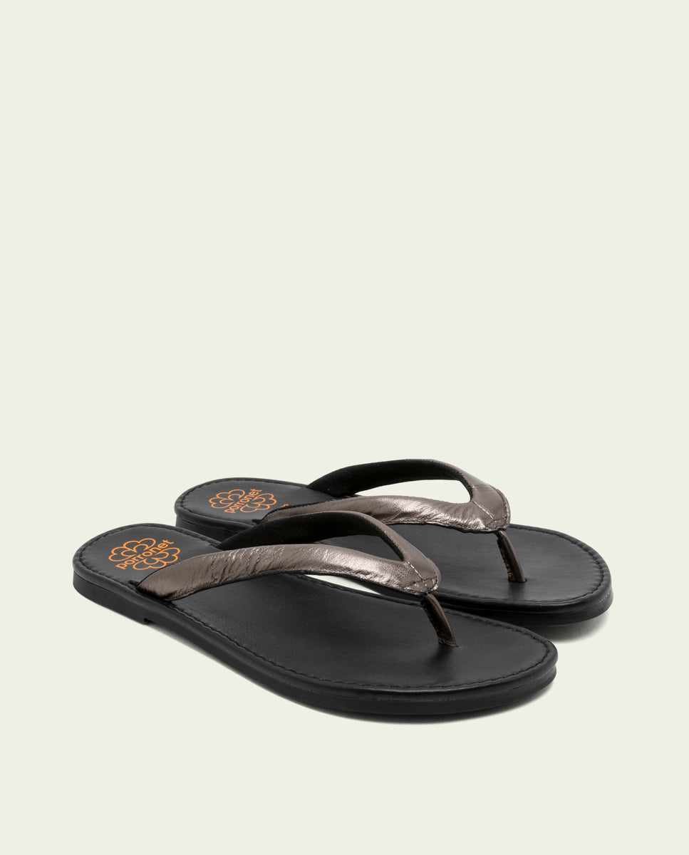 LEAD TOE POST SANDAL AMBRE