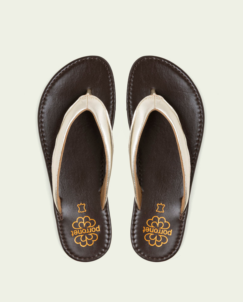 GOLD TOE POST SANDAL AMBER