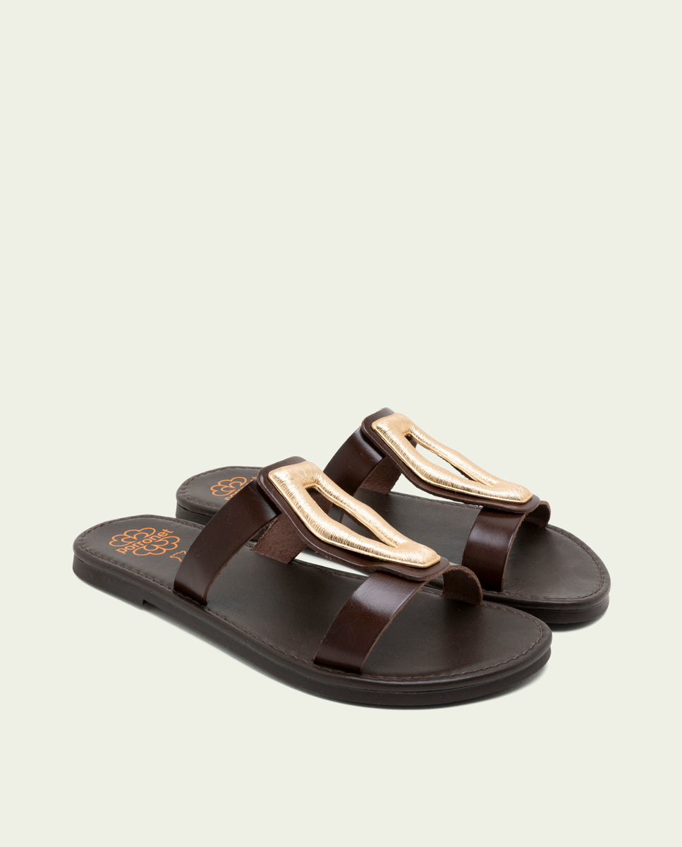 SANDALES PLATES EN CUIR AVEC ORNEMENT ALEIDA MOKA