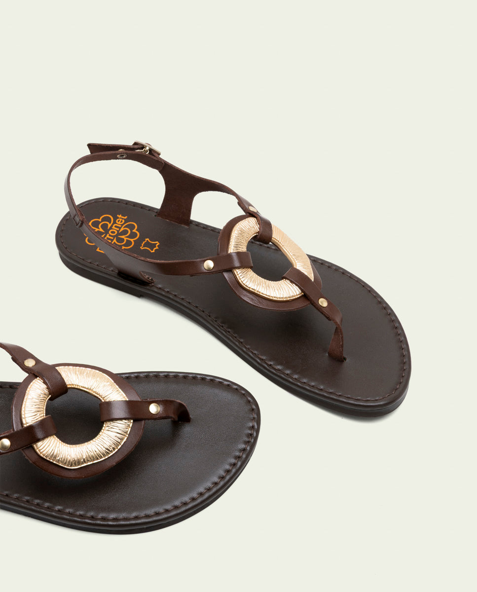 FLAT LEATHER SANDALS WITH ORNAMENT AURELIA MOCHA
