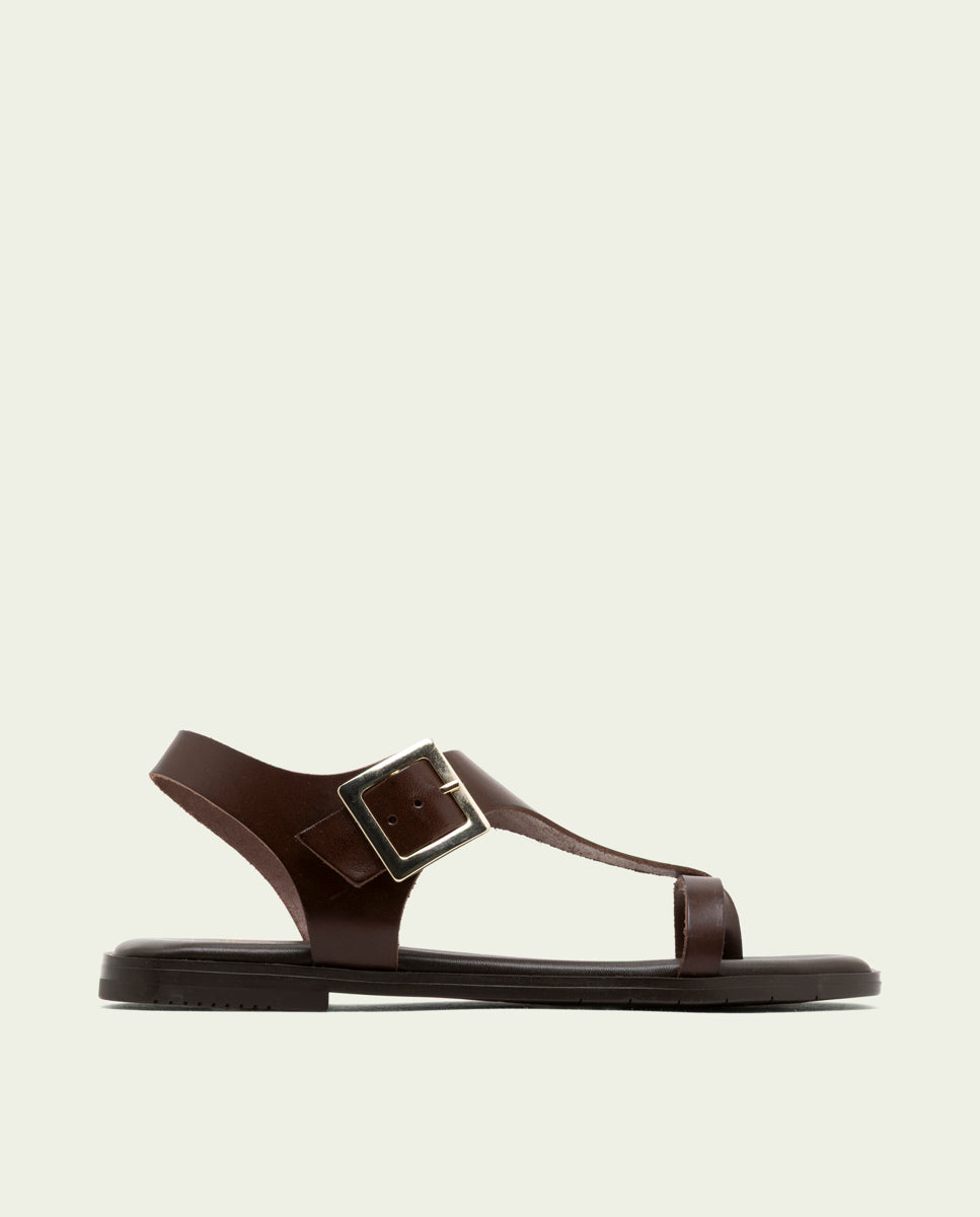 SANDALES PLATES EN CUIR AVEC BOUCLE BERTA MOKA