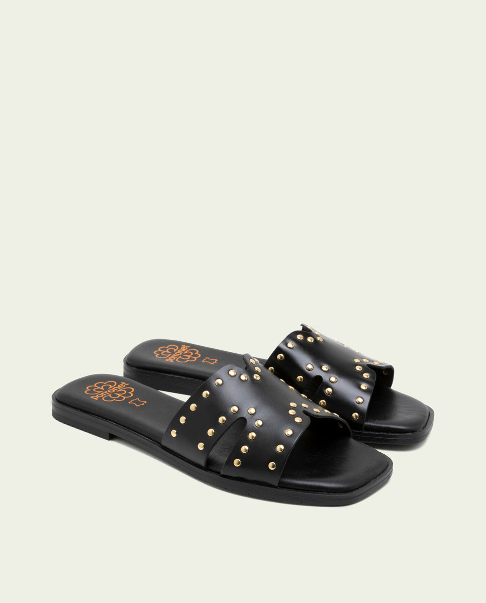 FLAT LEATHER SANDALS WITH STUDS BECCA BLACK