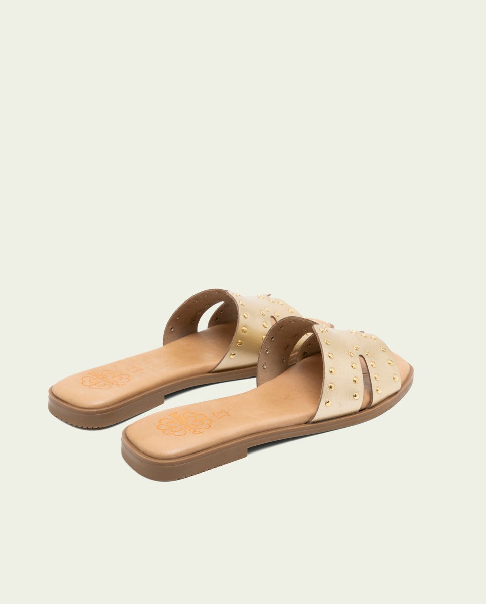 FLAT LEATHER SANDALS WITH STUDS BECCA GOLD