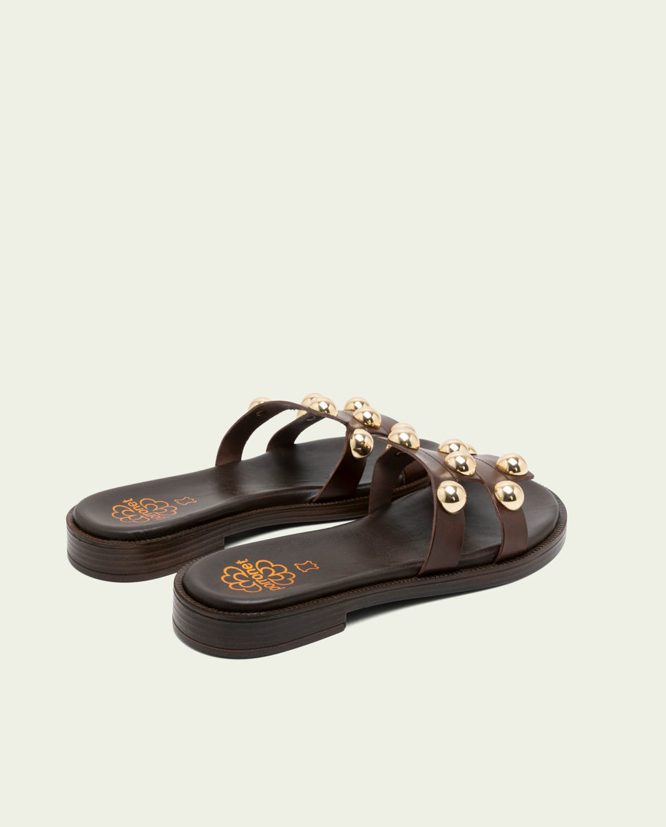 LEATHER SANDALS WITH OPEN HEELS AND STUDS CELIA MOCHA