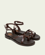 SANDALES PLATES ESCLAVE EN CUIR CECILIA MOKA