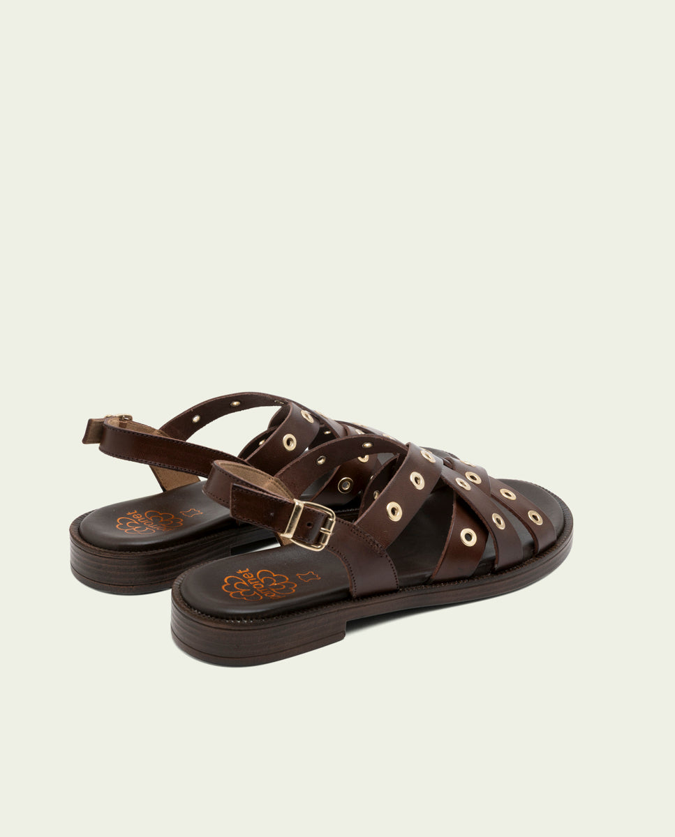 FLAT LEATHER SANDALS WITH STUDS CHLOE MOCHA