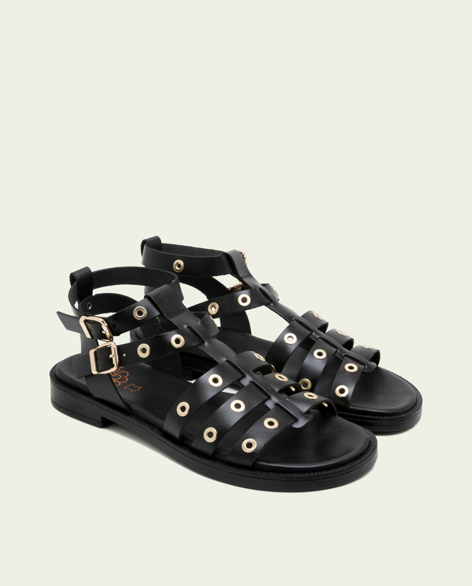 FLAT LEATHER SANDALS WITH STUDS CHLOE BLACK