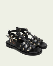 FLAT LEATHER SANDALS WITH STUDS CHLOE BLACK