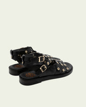FLAT LEATHER SANDALS WITH STUDS CHLOE BLACK