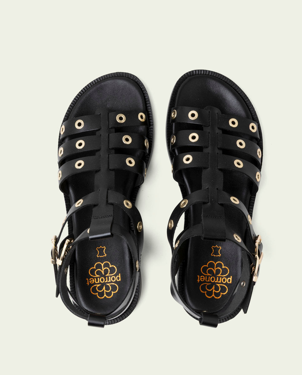 FLAT LEATHER SANDALS WITH STUDS CHLOE BLACK
