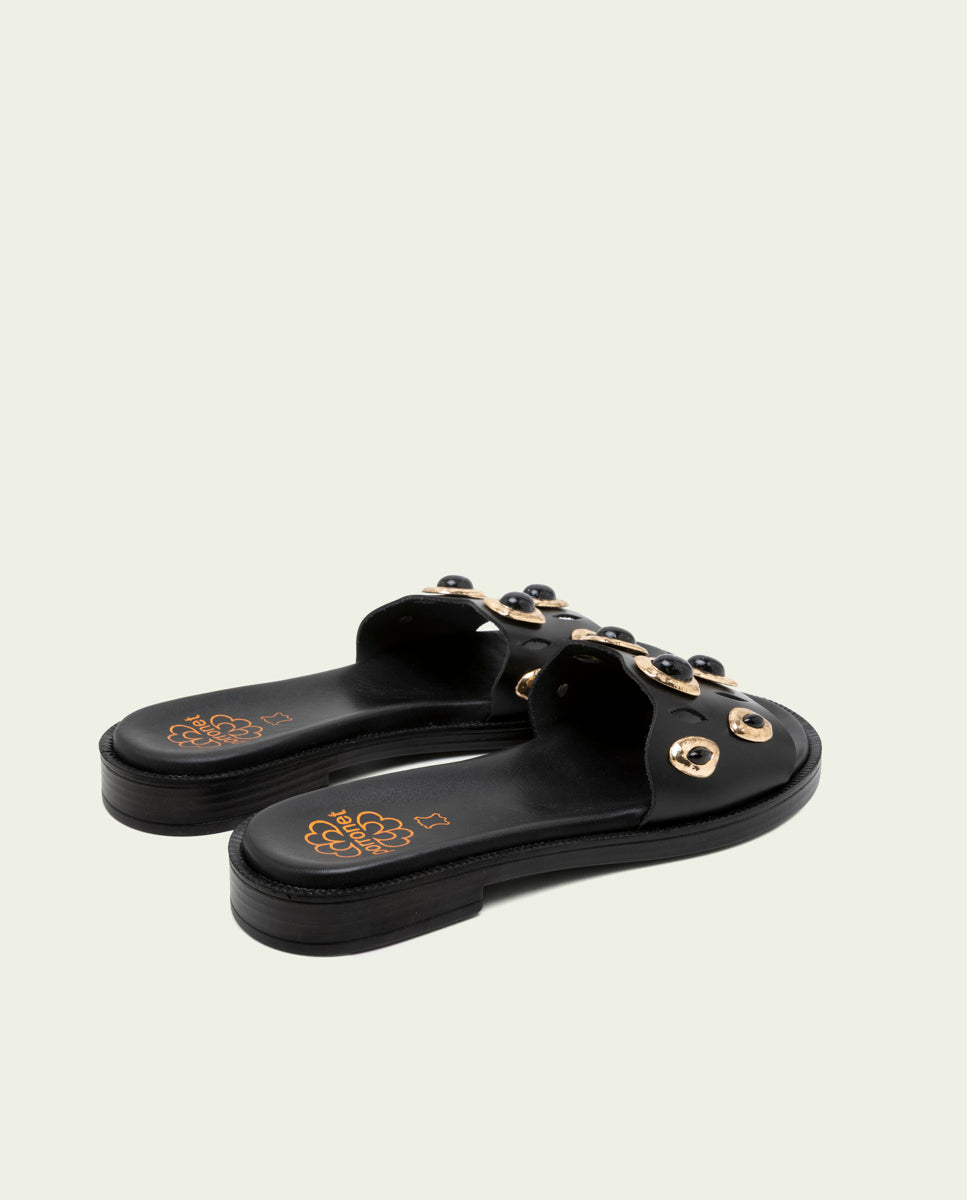 FLAT LEATHER SANDALS WITH CLEAR RHINESTONES BLACK