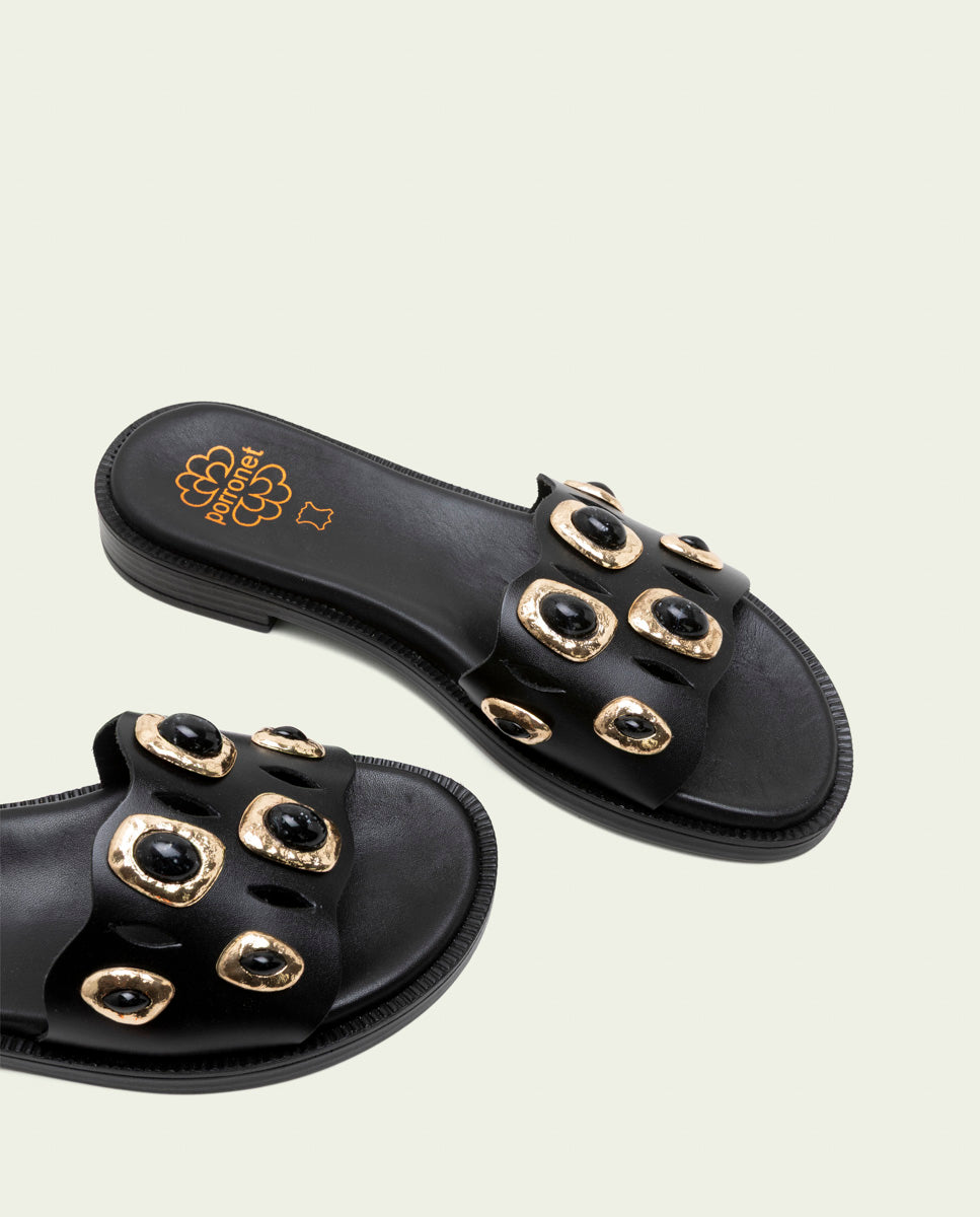 FLAT LEATHER SANDALS WITH CLEAR RHINESTONES BLACK
