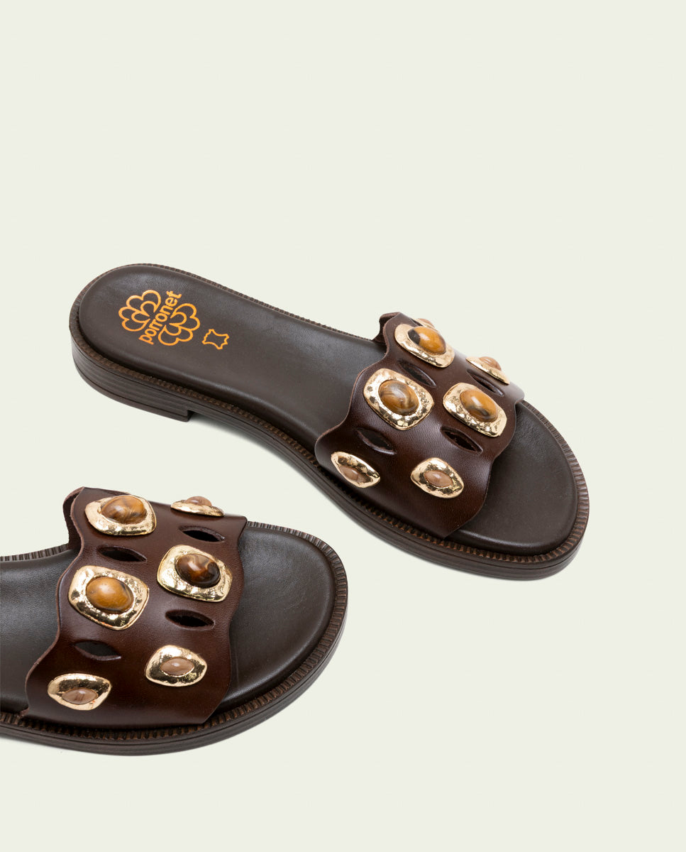 FLAT LEATHER SANDALS WITH CLEAR STRAPS MOCHA