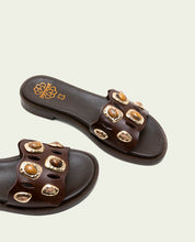 FLAT LEATHER SANDALS WITH CLEAR STRAPS MOCHA
