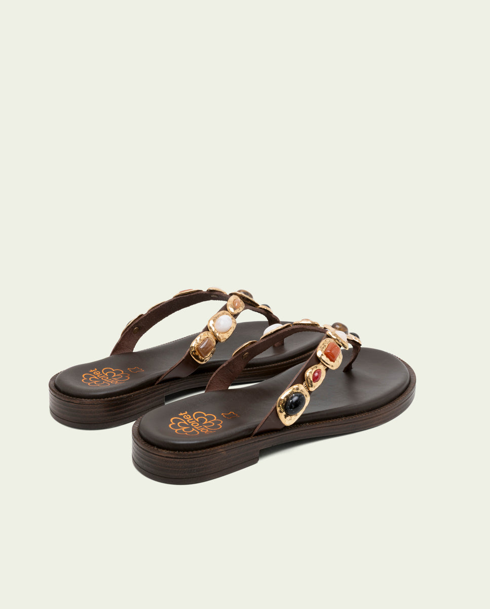 SANDALES PLATES EN CUIR AVEC STRASS CARMEN MOKA