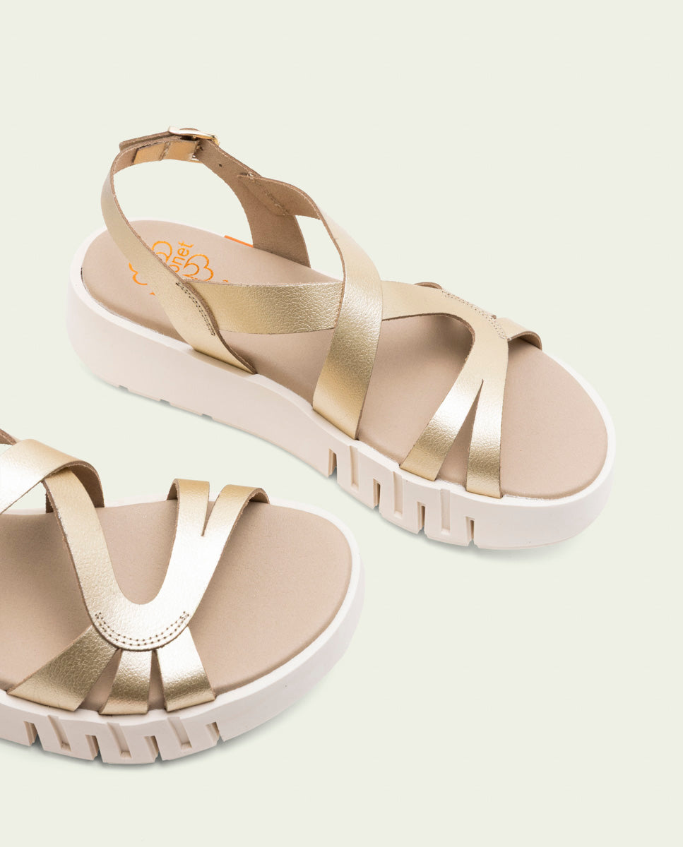 DÉBORA GOLD WEDGE HEEL LEATHER SANDALS