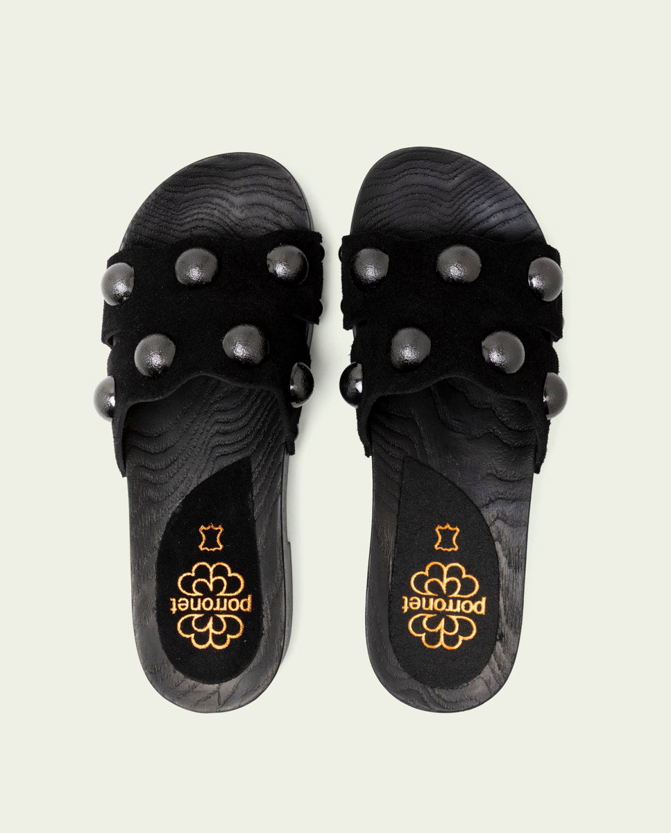 GIANNA BLACK LEATHER HEEL SANDAL WITH STUDS
