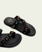 SANDALES PLATES EN CUIR CLOUS HANNAH NOIR