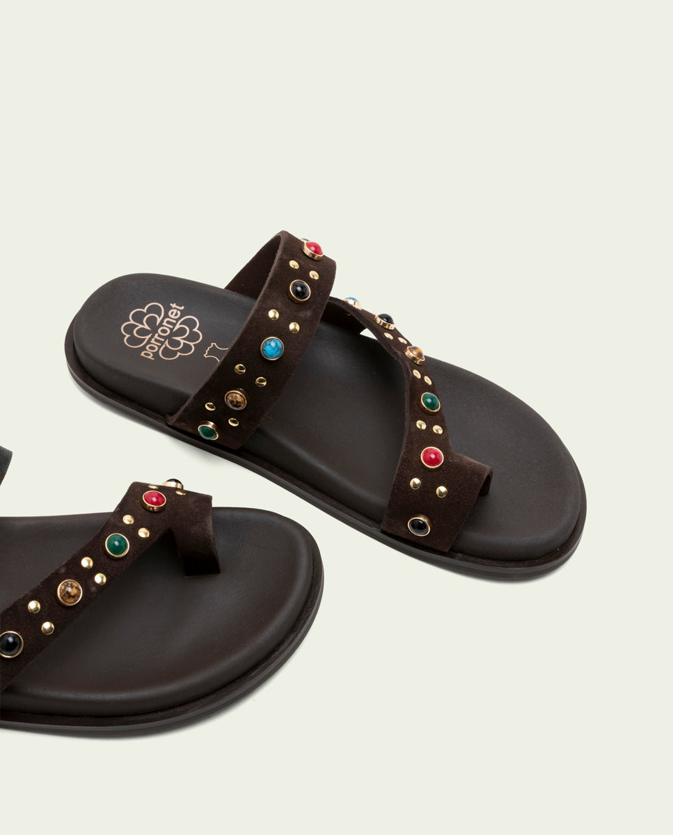 SANDALE PLATE EN CUIR CLOUS HANNAH MOKA