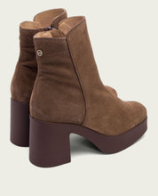 MOKA ZIPPERED HEEL ANKLE BOOTS LETA