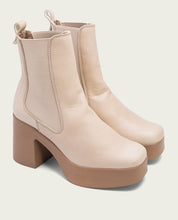 TAUPE HEEL ANKLE BOOTS WITH ELASTICS LAURA