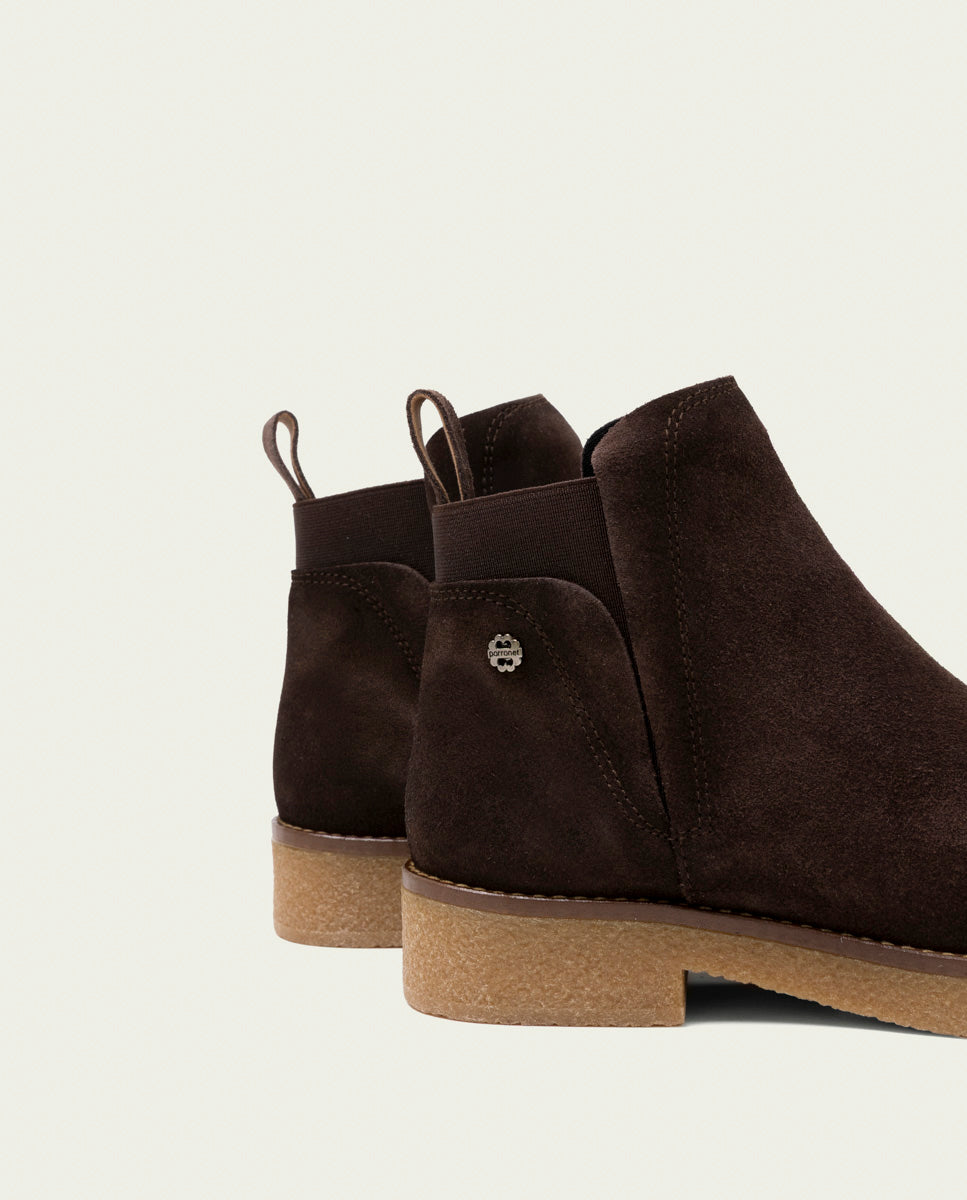 ISABEL MOKA LEATHER ANKLE BOOTS WITH ELASTIC PANELS