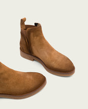 ISABEL LEATHER-COLORED ANKLE BOOTS WITH ELASTIC PANELS