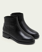 JIMENA BLACK LEATHER ANKLE BOOTS WITH ZIPPER