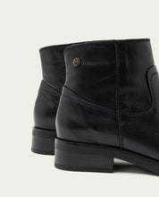 JIMENA BLACK LEATHER ANKLE BOOTS WITH ZIPPER