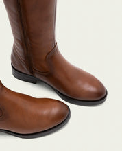 Leather knee-high boots with leather and zipper Jana