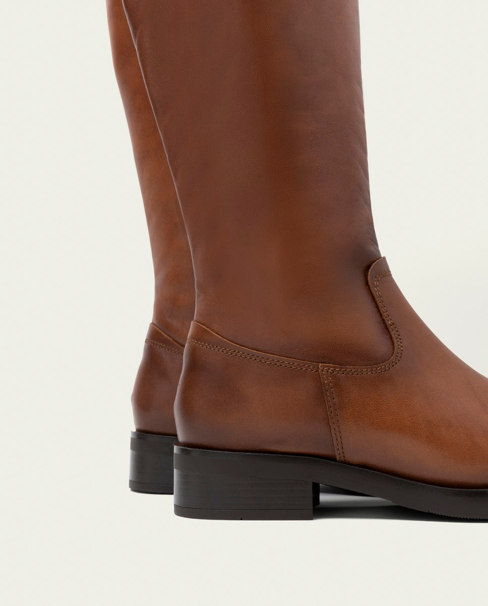 Leather knee-high boots with leather and zipper Jana