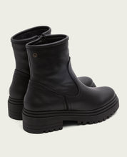 Black leather ankle boots with zipper Kiara