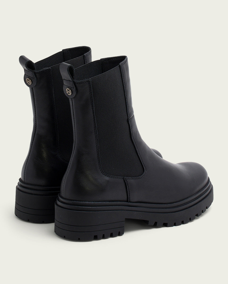 Black leather ankle boots with elastic panels Katia