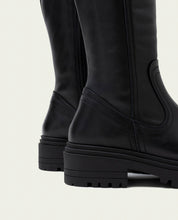 Black leather ankle boots with zipper Kim