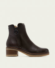 Moka leather ankle boots with lightning Lucía