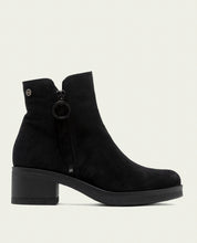 BLACK LUNA LEATHER ANKLE BOOTS WITH ZIPPER