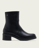 BLACK LOLA LEATHER ANKLE BOOTS WITH ZIPPER