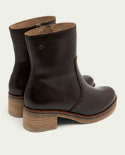 MOCHA LOLA LEATHER ANKLE BOOTS WITH ZIPPER