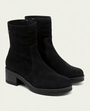 BLACK LIDIA LEATHER ANKLE BOOTS WITH ZIPPER