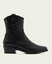 BLACK MARTA LEATHER ANKLE BOOTS WITH ZIPPER