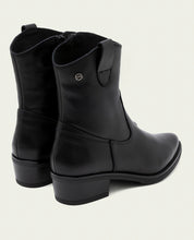 BLACK MARTA LEATHER ANKLE BOOTS WITH ZIPPER