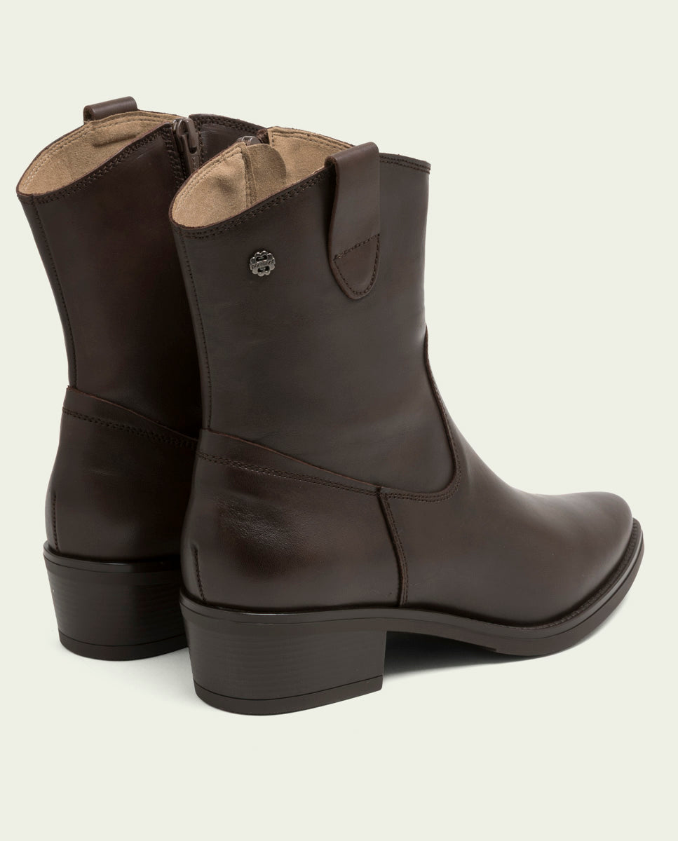 MARTA MOCHA LEATHER ANKLE BOOTS WITH ZIP