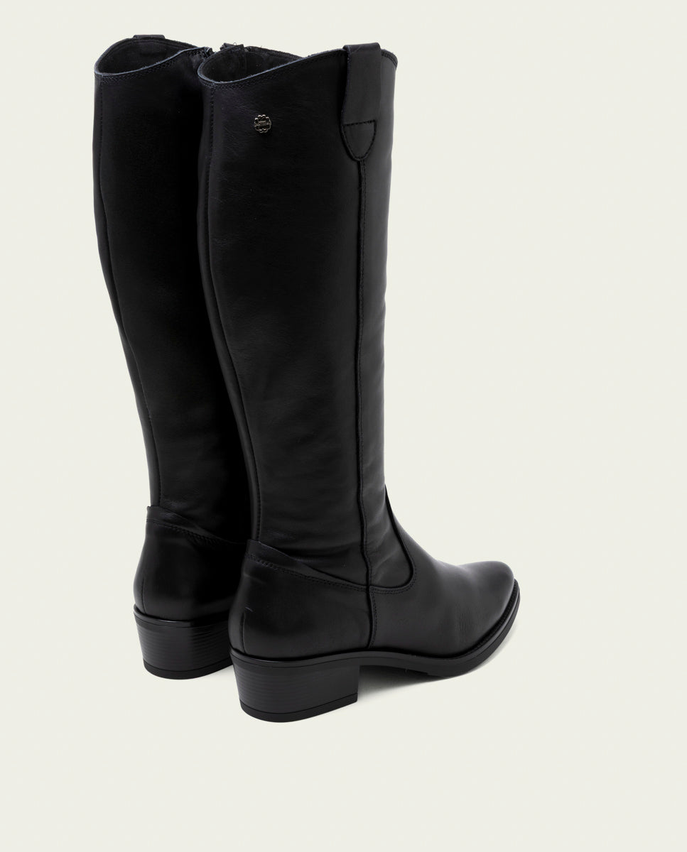 BLACK MÓNICA LEATHER BOOTS WITH ZIPPER